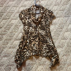Cheetah print boutique cowl sneak short sleeve sweater